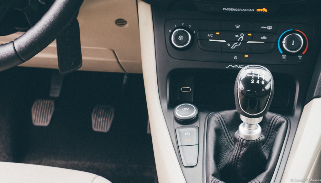 The 6 speed manual transmission found inside of the Ford Focus Sedan.