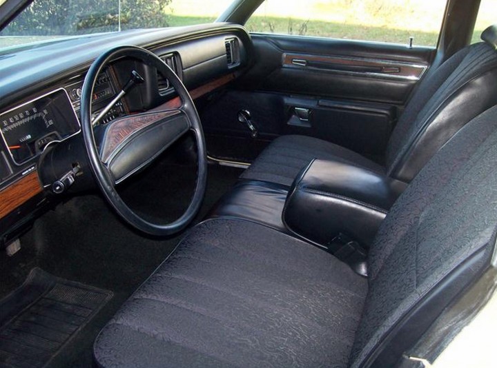 1977 Dodge Monaco Brougham Interior