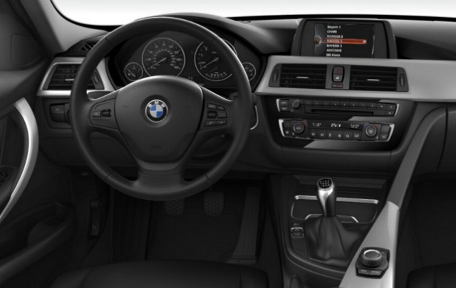 2016 BMW 320i interior