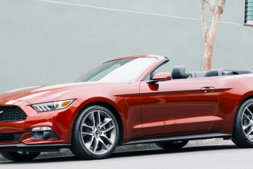 2016 Ford Mustang convertible