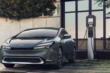 These are Our Five Favorite Used PHEVs in 2023